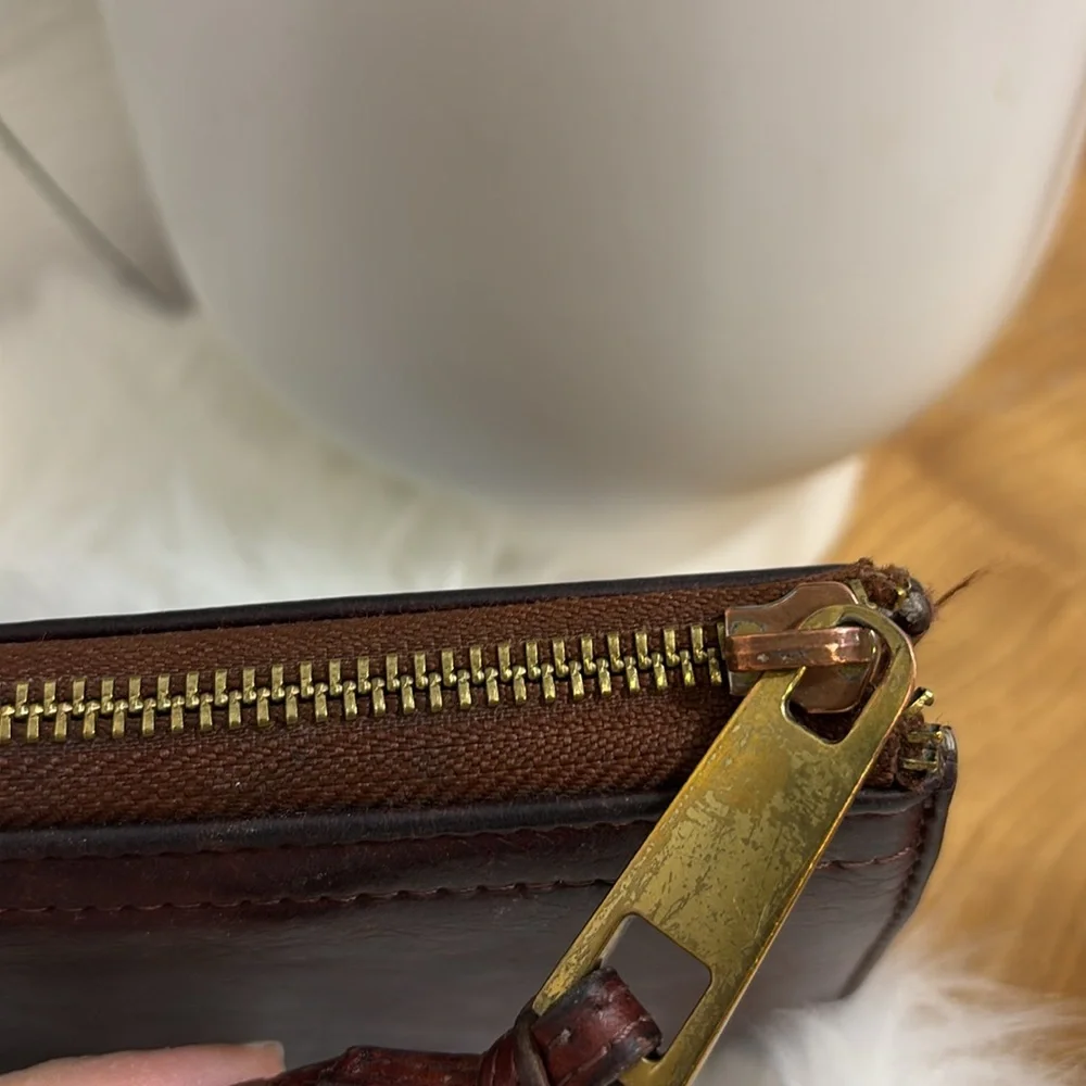 Margot leather Wallet brown red gold zipper